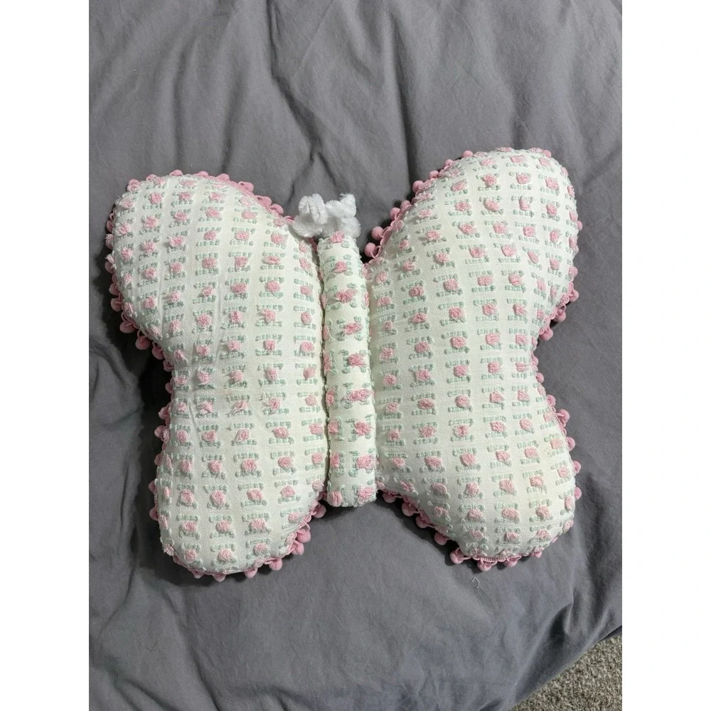Vintage Handmade Springtime Butterfly Vintage‎ Rosebud Chenille Flower Pillow